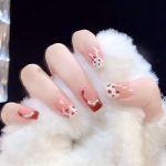 Eksplorasi Dunia Salon Kuku: Tren, Perawatan, dan Gaya Seni Kuku Bintang