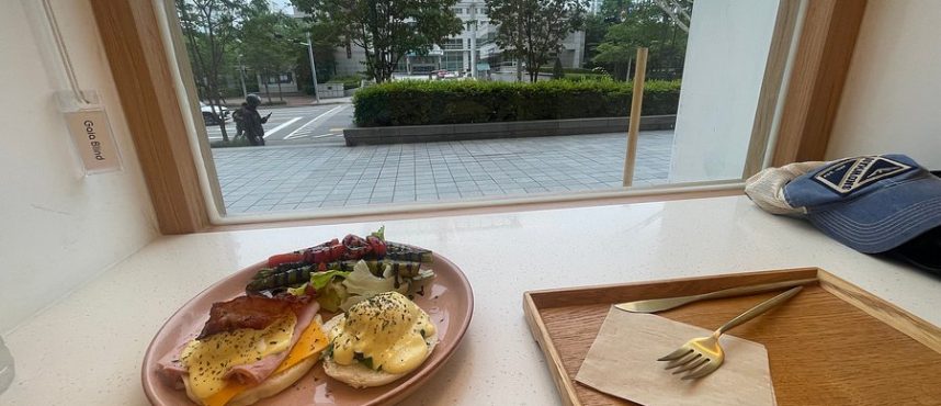 Cafe de Moim: Destinasi Kopi Favorit dengan Suasana Tenang di Tengah Kota